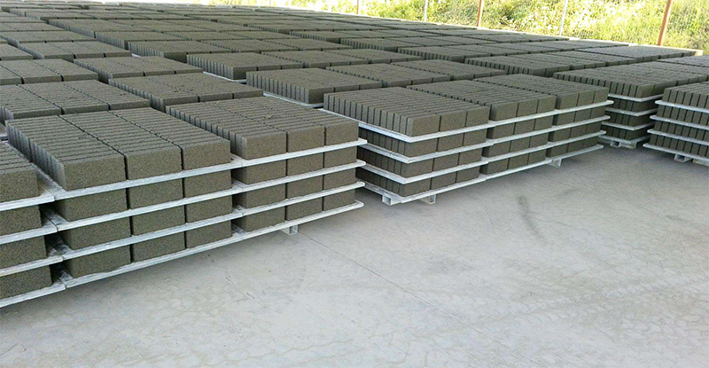 <a href=http://www.ssdsw.com/ target=_blank class=infotextkey>免燒磚托板</a>