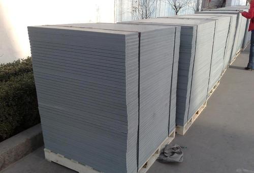 <a href=http://www.ssdsw.com/ target=_blank class=infotextkey>免燒磚托板</a>的種類